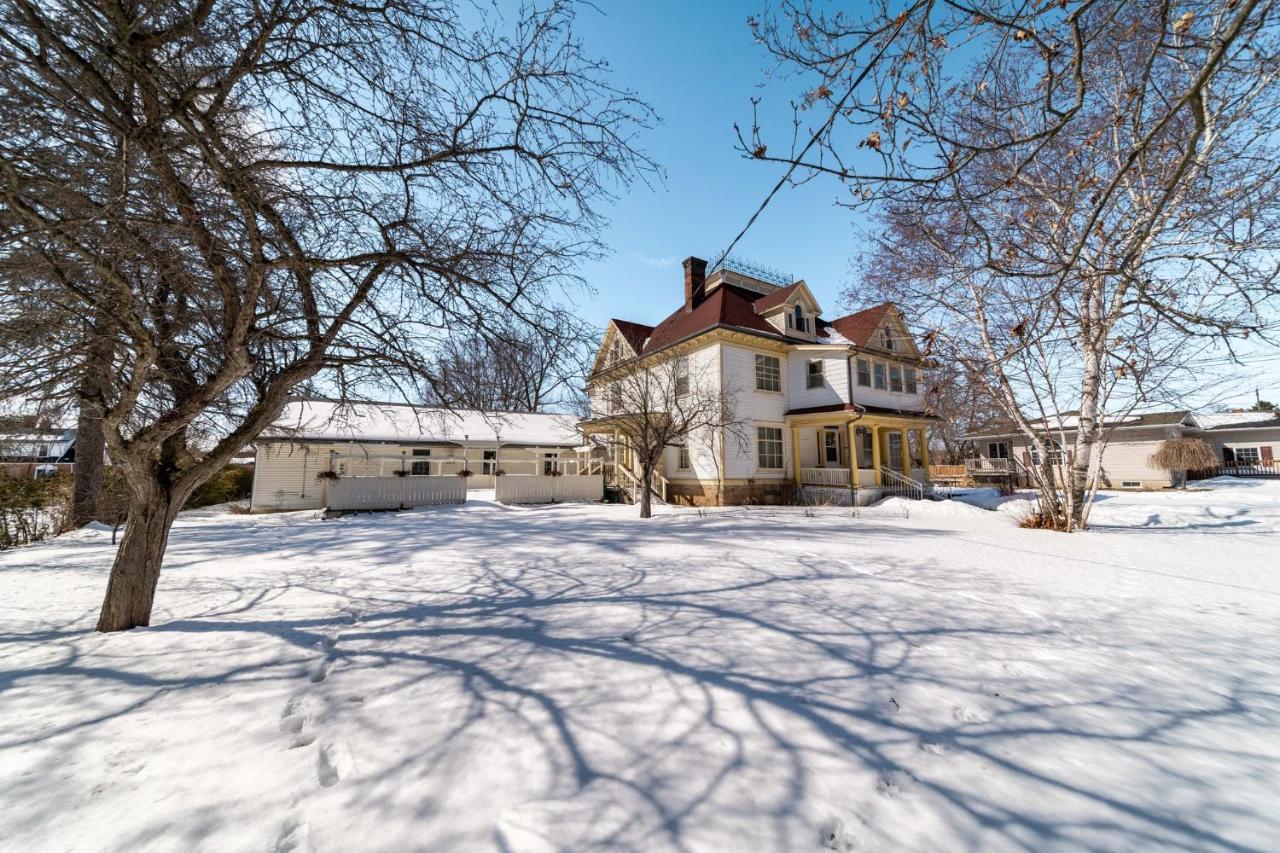 Marmora And Lake Inn And Victorian Diner Exteriér fotografie